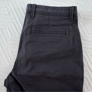 GAP Men's Dark Gray Black shorts